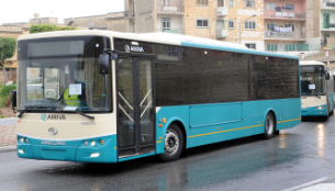 Dnes se na Maltě svezete v těchto nových autobusech
