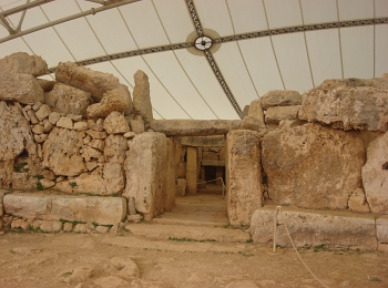 Neolitický chrám Mnajra