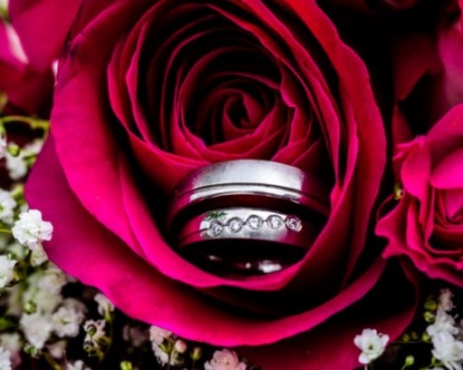 Snubní prsteny Bizaku - nekonečný luxus a třpyt