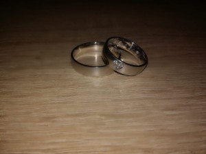 Magnus White romantické snubní prsteny