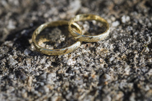 Glance Gold snubní prsteny ze žlutého zlata