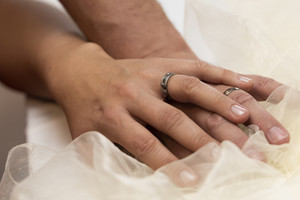 Laura Titan jedinečné snubní prsteny z titanu