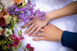 Mira Gold Diamond  snubní prsteny ze žlutého zlata