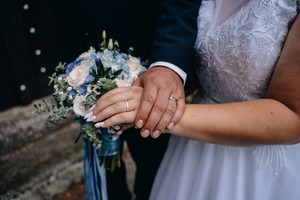 Angelika 12 White snubní prsteny z bílého zlata