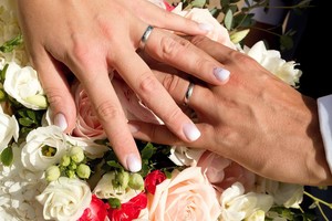 Melia White snubní prsteny z bílého zlata