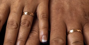 Cairo White netypické snubní prsteny v bílém zlatě