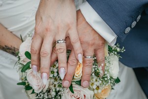 Alexandra White snubní prsteny z bílého zlata