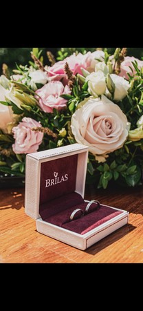 Melia White snubní prsteny z bílého zlata