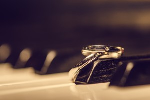 Rumba White snubní prsteny z bílého zlata