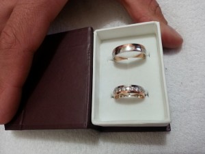 Rosalia Colour RW snubní prsteny z bílého a červeného zlata