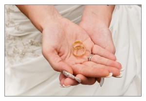 Ines Gold snubáky zdobené ručním rytím