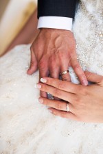 Fannia White snubní prstýnky s linkou a kameny