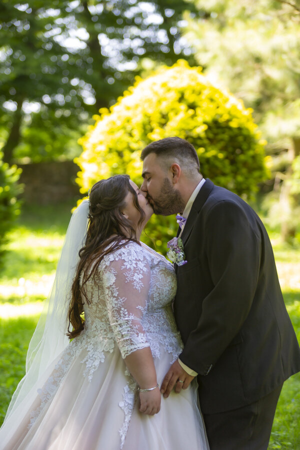 Mr & Mrs 