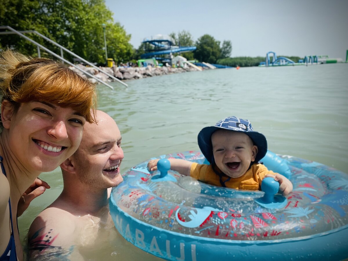 První dovolená na Balatonu.