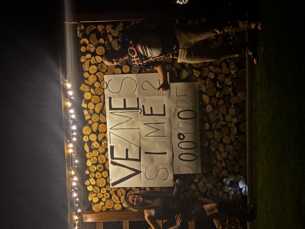 Společně venku při žádosti 