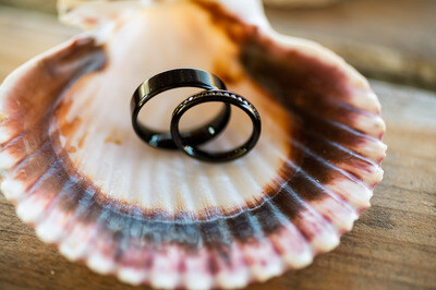 LOVE IN BLACK!