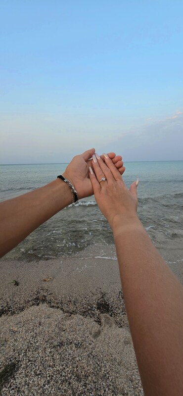 Velikost prstýnku trefil přesně...