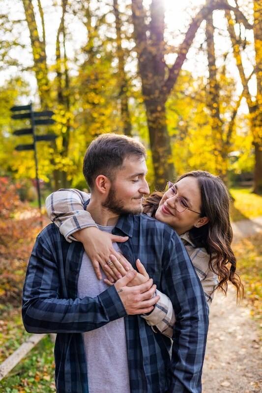 <3