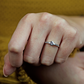Ida White  jemný zásnubní prsten
