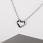 Esmer stříbrný náhrdelník s bílými zirkony