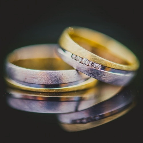 Bettino Colour GW - snubáky z kombinovaného bílého a žlutého zlata