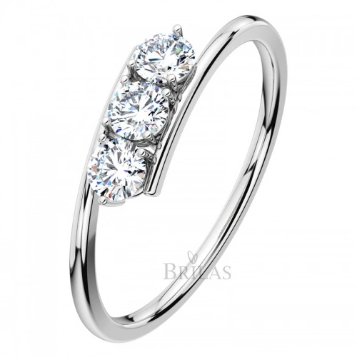 Leda White  - krásný zásnubní prsten s kameny z bílého zlata