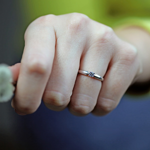 Darja White - zásnubní prsten s brilianty