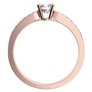 Lenka Red - oblíbený zásnubní prsten z růžového zlata