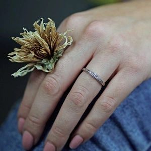 Nomia W Briliant  - prsten z bílého zlata 