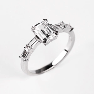 Arivel Silver - zásnubní prsten ze stříbra s bílými zirkony