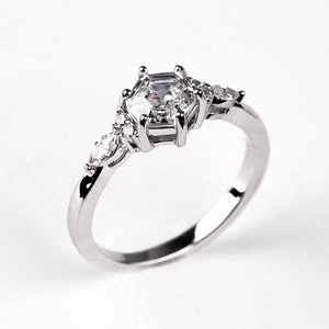 Obelisk Silver - zásnubní prsten ze stříbra