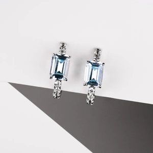 Auralis Blue - stříbrné náušnice s bílými a modrými zirkony