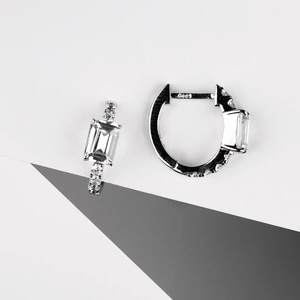 Auralis - stříbrné náušnice s bílými zirkony