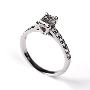 Stelo W Briliant - zásnubní prsten z bílého zlata s brilianty