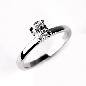 Gloro W Briliant - zásnubní prsten z bílého zlata s brilianty