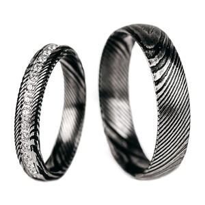Kasiopea Damascus Steel - snubní prsteny z chirurgické oceli