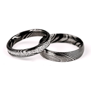 Kasiopea Damascus Steel - snubní prsteny z chirurgické oceli
