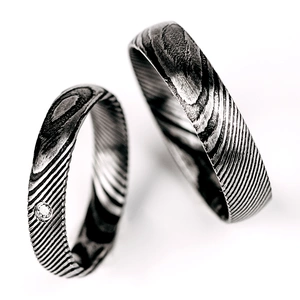 Siona Damascus Steel - snubní prsteny z chirurgické oceli