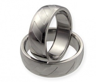 Omega ring - snubní prsteny z chirurgické oceli