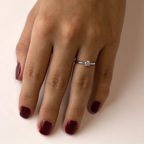 Hestia W Briliant  - klasický zásnubní prsten v dokonalém provedení